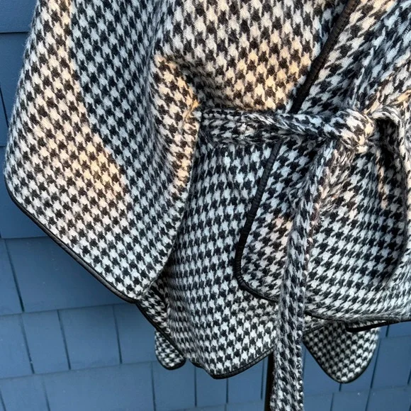 Black and White Houndstooth Wrap Poncho belted convertible soft - Picture 3 of 12
